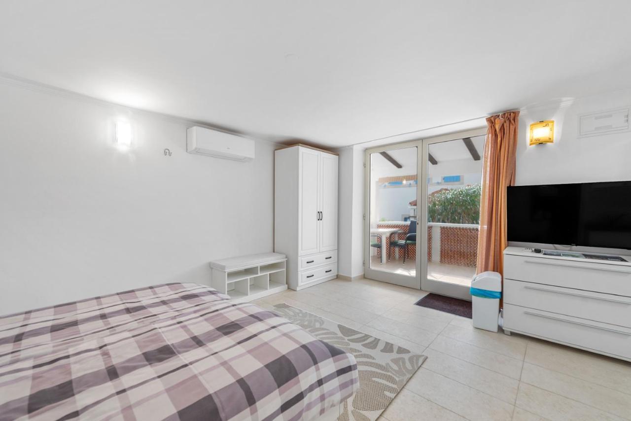 Apartments Joni Cikat Mali Lošinj Esterno foto