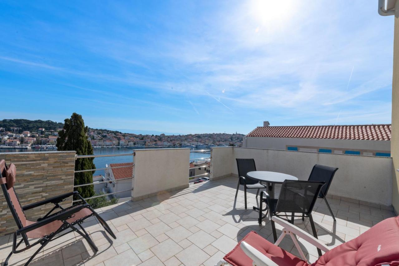 Apartments Joni Cikat Mali Lošinj Esterno foto