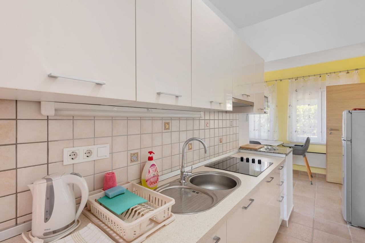Apartments Joni Cikat Mali Lošinj Esterno foto