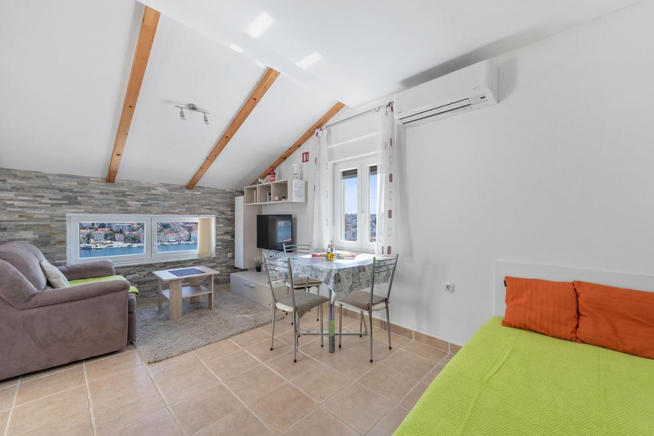 Apartments Joni Cikat Mali Lošinj Esterno foto
