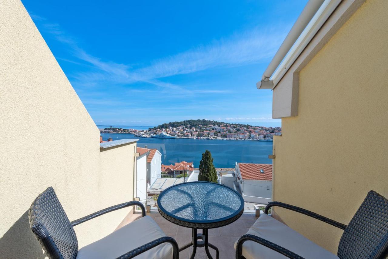 Apartments Joni Cikat Mali Lošinj Esterno foto