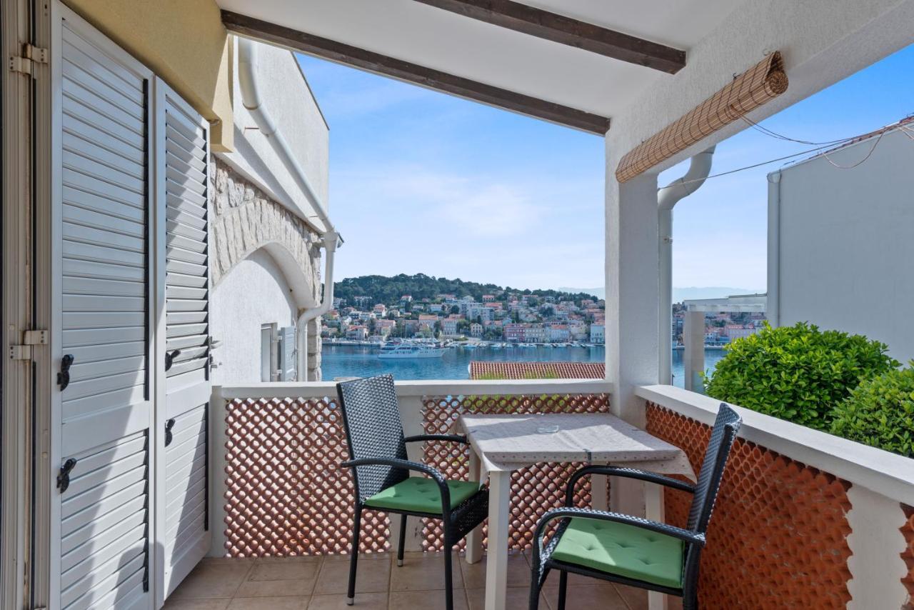 Apartments Joni Cikat Mali Lošinj Esterno foto